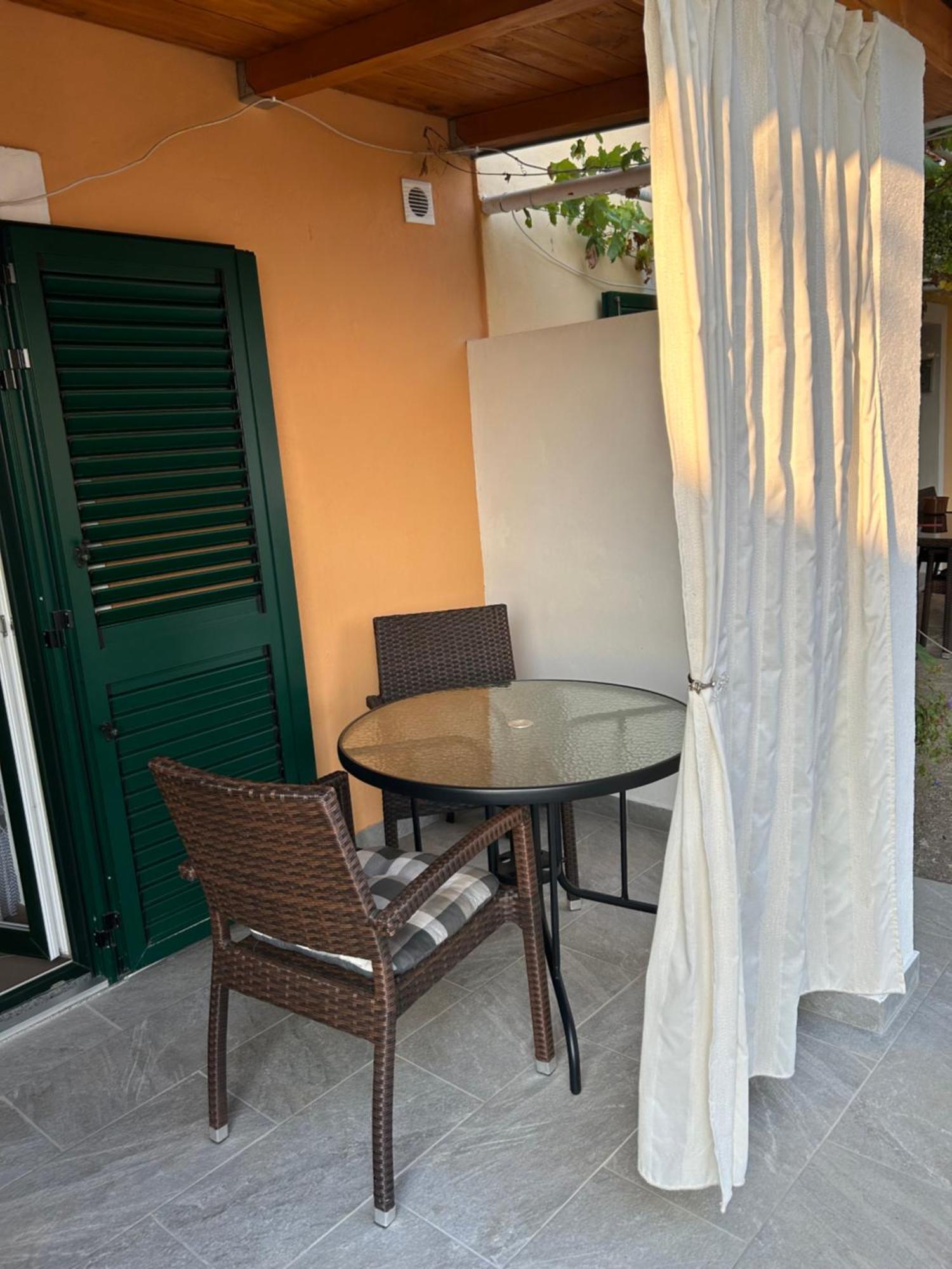Apartments Spalj 1 I 2 Сень Экстерьер фото